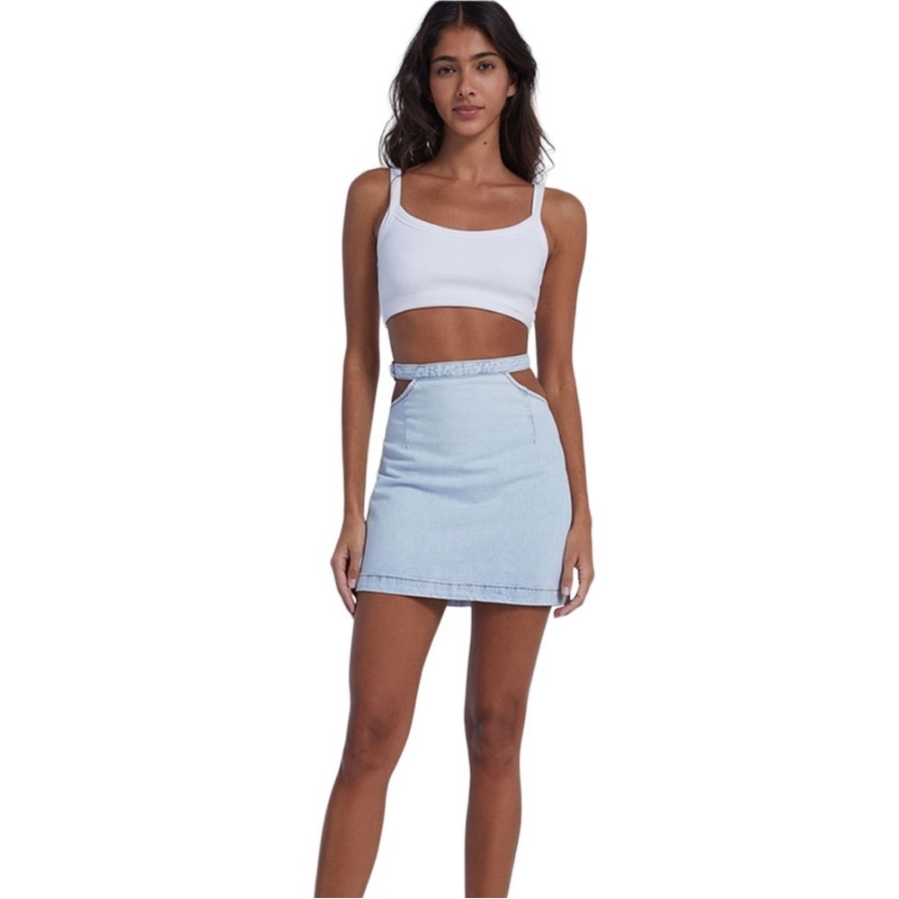 NWT WeWoreWhat Cut Out Denim Belt Mini Skirt Indigo Comfort Super Light